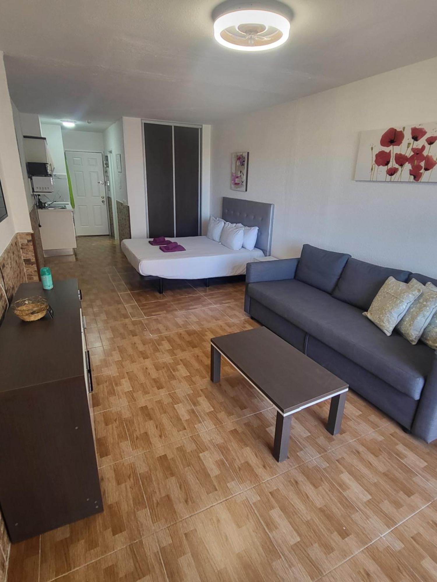 Tropic Apartments En Castle Harbour Los Cristianos  Exterior foto